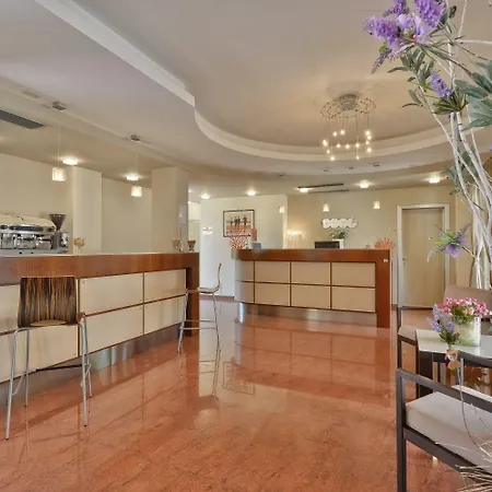 Hotel Mareluna Castellabate