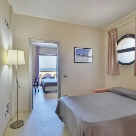 Otel Mareluna
