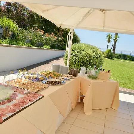 Hotel Mareluna Castellabate