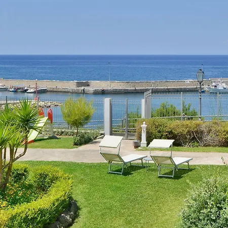 Hotel Mareluna