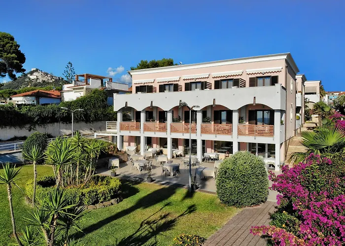 マーレルナ 4* カステッラバーテ